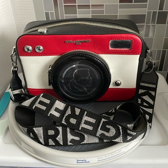 Karl Lagerfeld Handbags - Karl Lagerfeld Paris Ikons Essential Crossbody